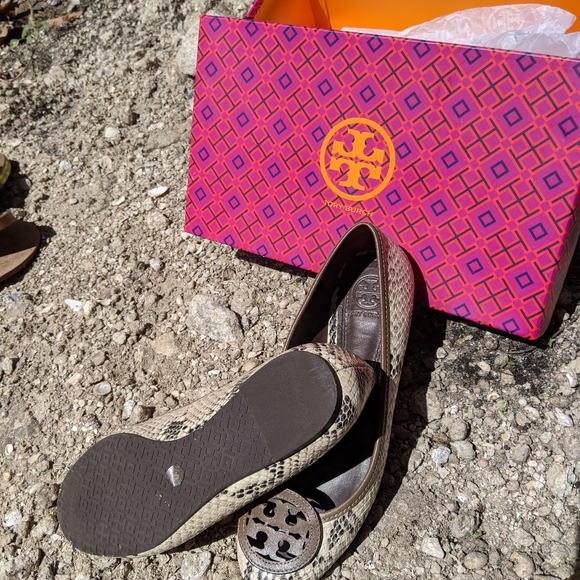 Tory Burch Reva Flats - Picture 6 of 6